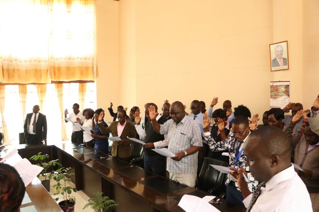 Kibabii-University-Staff-take-Oath-of-Secrecy_6