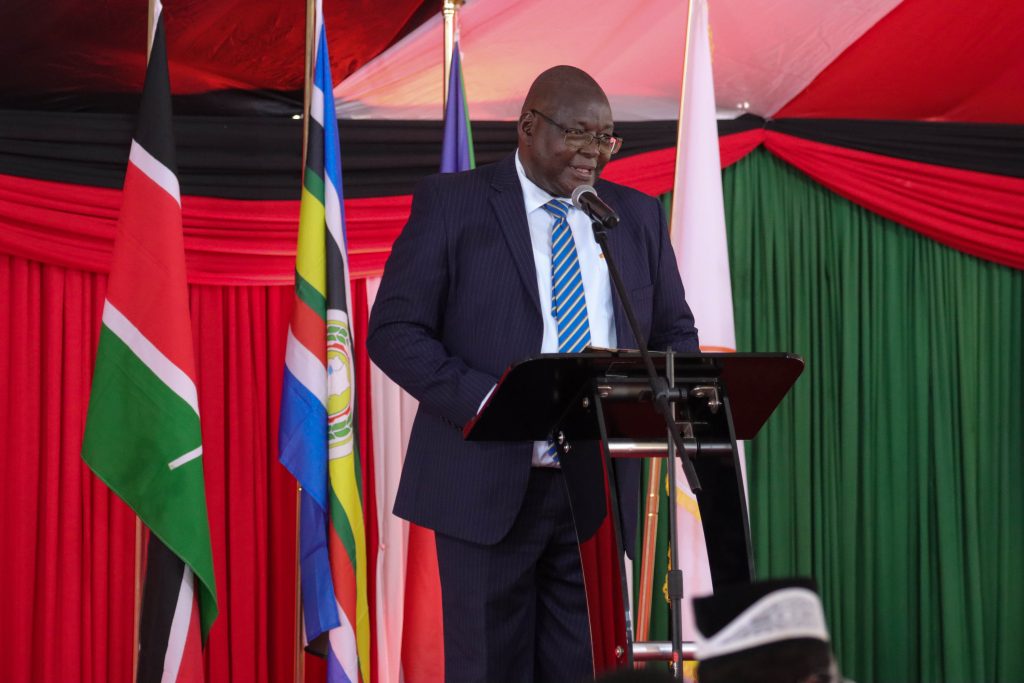 Hosts-the-World-Aids-Day-2022