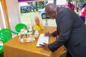 Vice Chancellor Extends Condolences to Governor Kenneth Lusaka _05