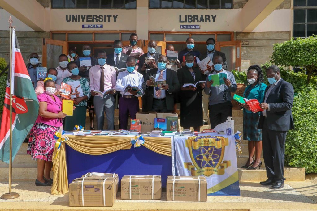 RECEIVES-A-DONATION-OF-BOOKS-FROM-MICHAEL-BLUNDELLRATTANSI-EDUCATION-FOUNDATION